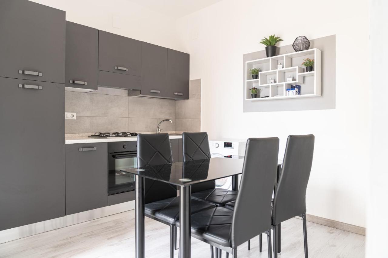 Almi - Guest Apartment Porto Torres Exterior foto